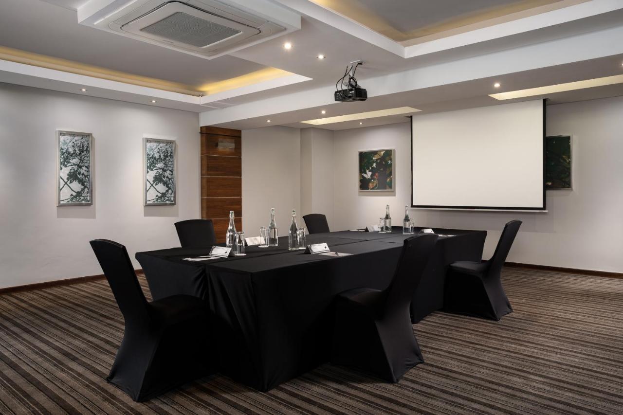Premier Hotel Midrand Buitenkant foto
