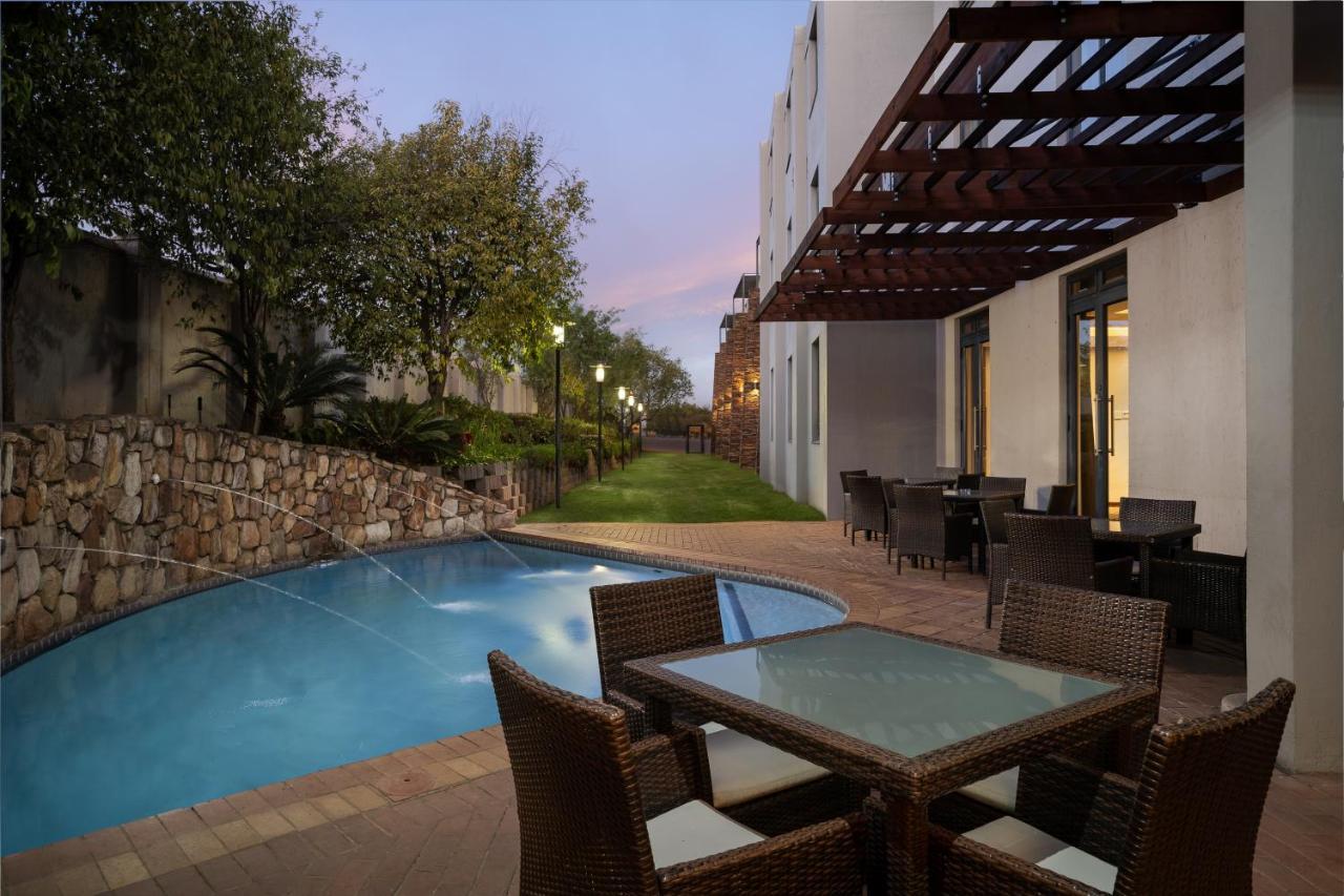 Premier Hotel Midrand Buitenkant foto