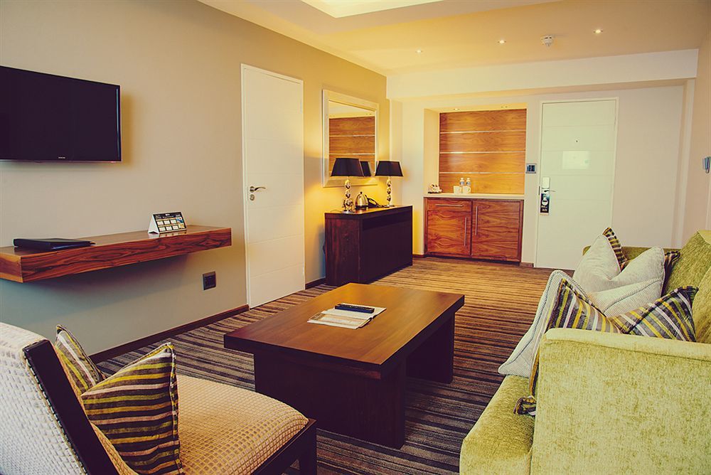 Premier Hotel Midrand Buitenkant foto